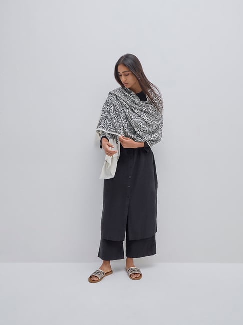 Utsa by Westside Off-White Paisley Embroidered Stole