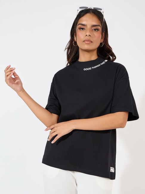 Styli Black Cotton Printed T-Shirt