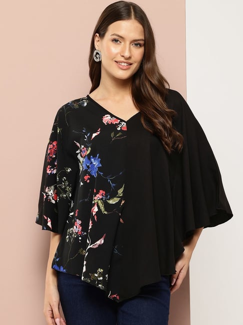 Qurvii Black Plain Top