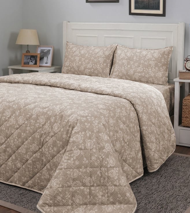 Queen outlet quilt