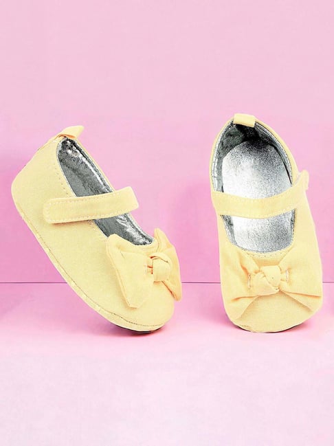 Baby Moo Girls Yellow Casual Wear Booties