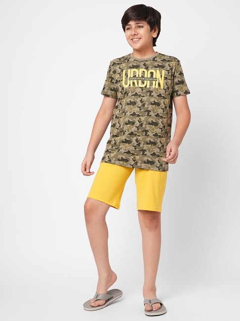 Sweet Dreams Boys Green & Yellow Printed T-Shirt with Shorts-picture-21