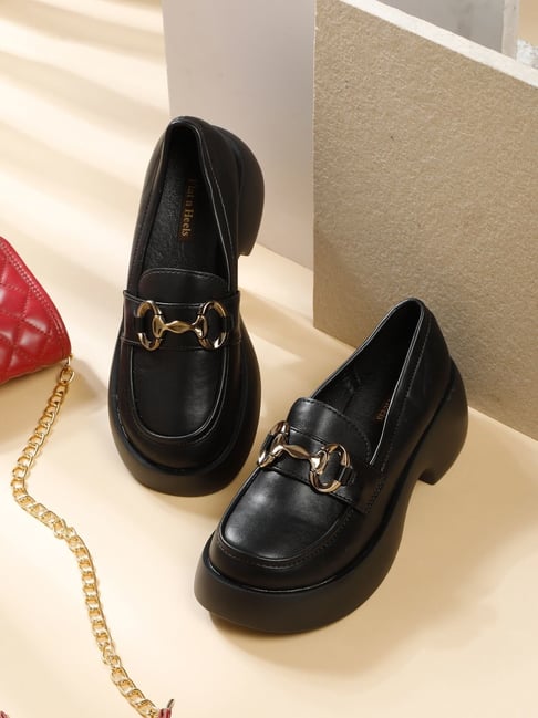 Flat N Heels Women's Black Casual Loafers