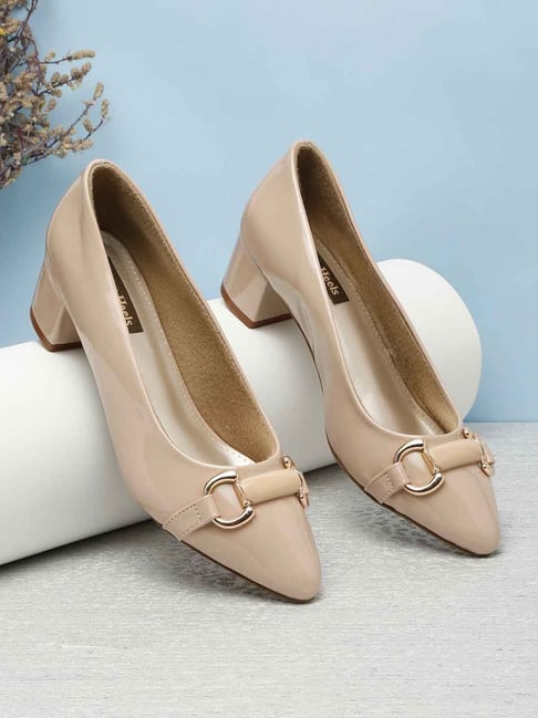 Flat N Heels Women's Beige Casual Pumps