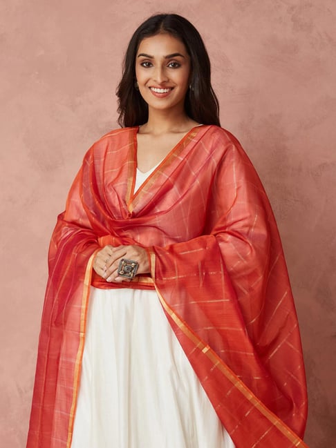 Fabindia Red Cotton Silk Regular Fit Woven Dupatta-picture-17