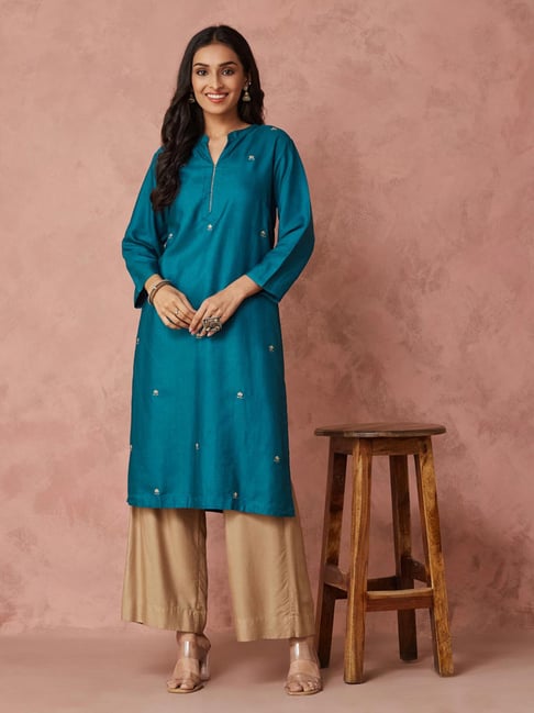 Fabindia Blue Viscose Silk Regular Fit Embroidered Kurta-image-23
