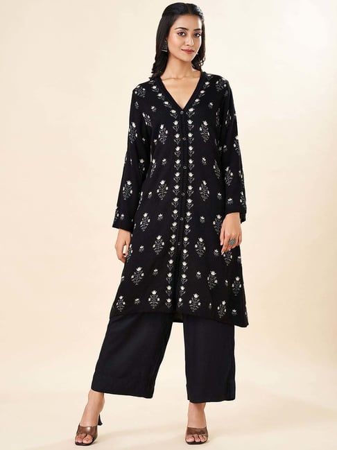 Rangmanch by Pantaloons Black Self Design Shrug