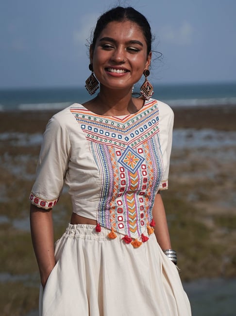 Okhai White Pure Cotton Hand Embroidered Blouse