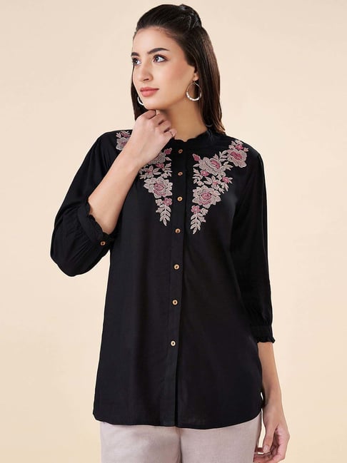 Akkriti by Pantaloons Black Embroidered Tunic