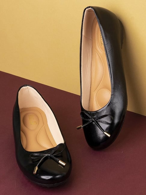 Women's Black Flat Ballets