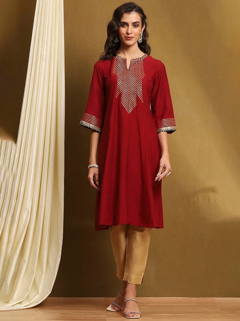 Biba Maroon Polyester Blend Self Design 3/4th Sleeve Kurta-picture-24