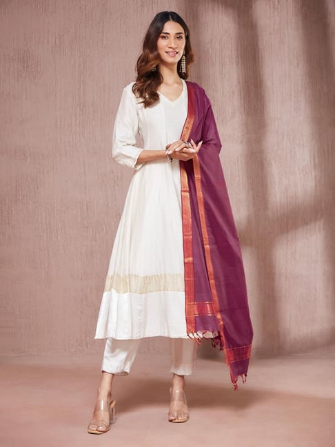 Fabindia Magenta Cotton Regular Fit Woven Dupatta-picture-47