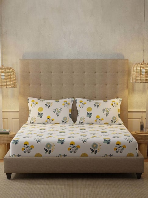 Buy Urban Space New Serene Radiance White Bedsheet With Pillow