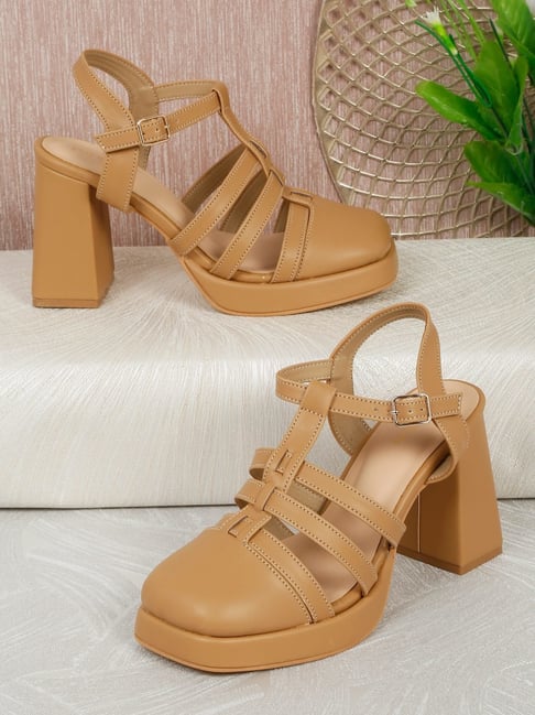 Flat N Heels Women's Tan Ankle Strap Sandals