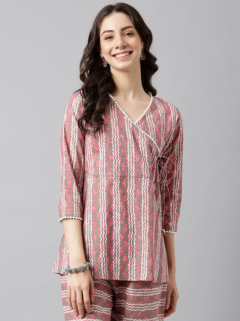 Deckedup Pink Cotton Regular Fit Chevron Tops