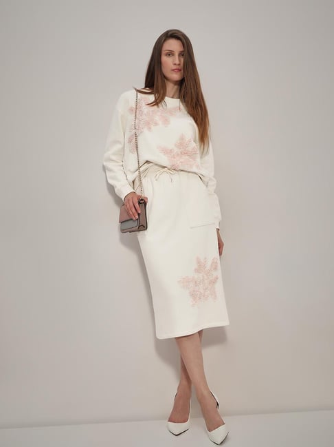 Vero Moda White Cotton Straight Fit Skirts-picture-16