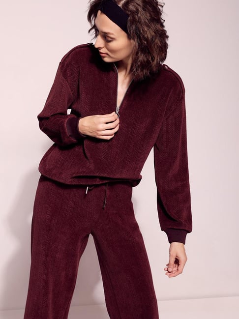 Vero Moda Brown Polyester Relaxed Fit Textured Sweatshirts