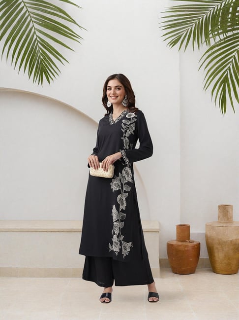 Ishin Black Viscose Rayon Embellished 3/4th sleeve Palazzo Sets
