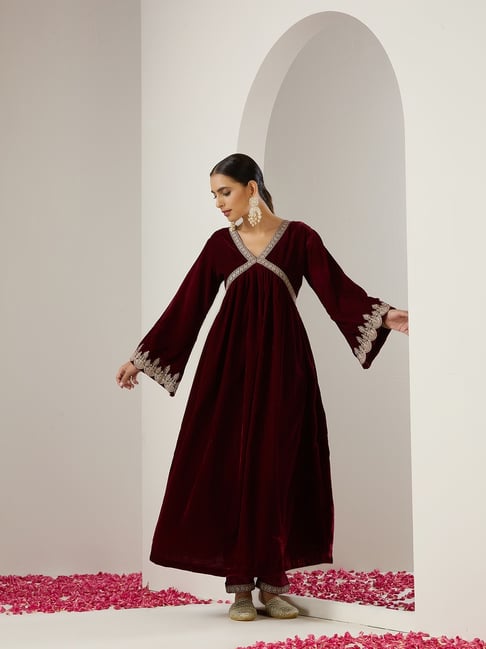 Ishin Wine Velvet Embroidered Full Sleeves Kurta Sets