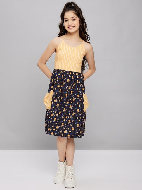 StyloBug Girls Yellow Printed Dress-picture-14