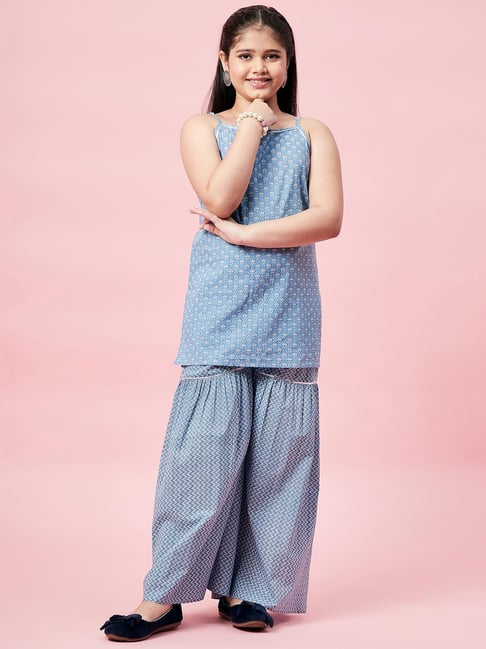 StyloBug Girls Blue Cotton Printed Kurti Set