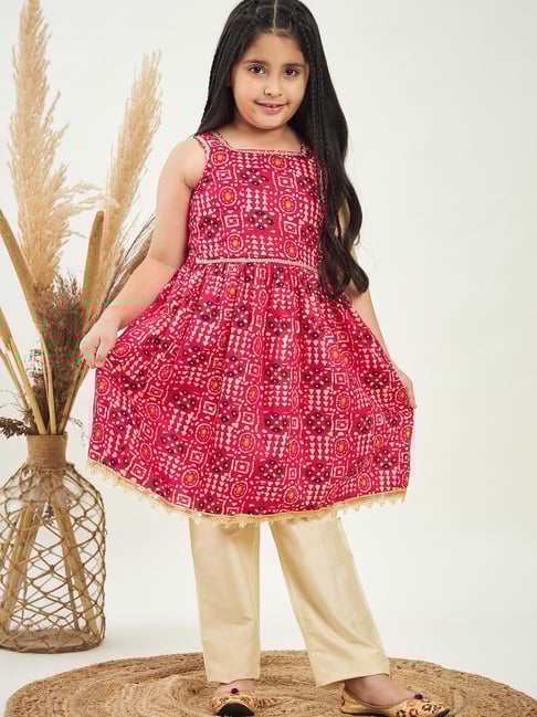 StyloBug Girls Pink Cotton Printed Kurti Set-picture-22
