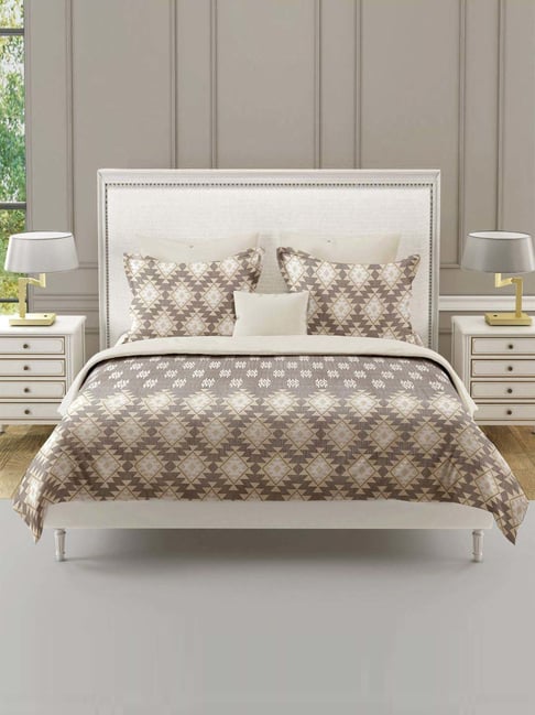 Swayam Ananda Brown Cotton 210 TC 120 GSM King Size Bedsheet With 2 Pillow Covers-picture-29