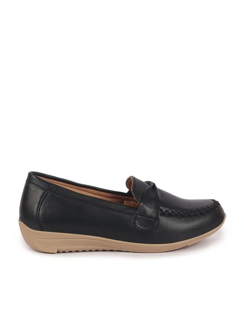Fausto Women's Black Casual Loafers