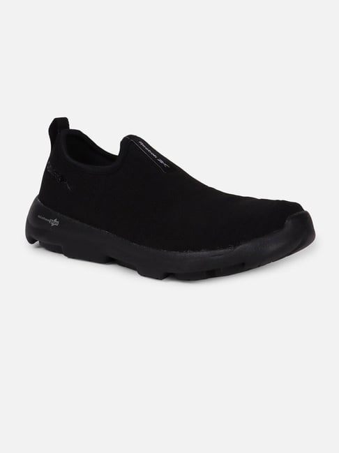 Reebok Men Black Walking Shoes