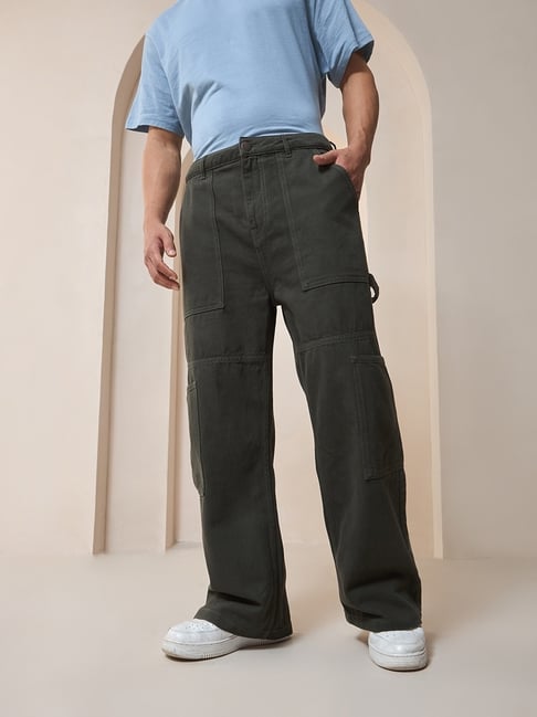 Bewakoof Green Straight Fit Solid Jeans-picture-19