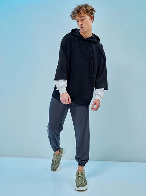 Bewakoof Men Black Terry Loose Fit Sweatshirt-picture-41