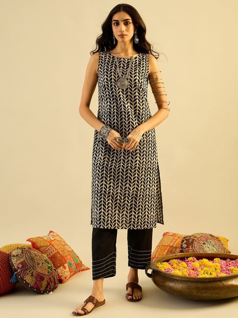Indo Era Black Cotton Printed Straight Kurta-picture-35