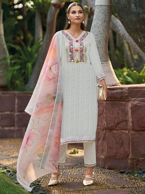 Indo Era Off White Pure Cotton Embroidered Kurta Pants Set With Dupatta