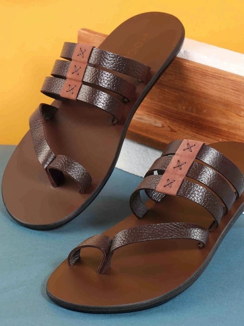 Mochi Men's Brown Toe Ring Sandals