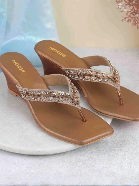 Mochi Women's Antique Gold Thong Wedges