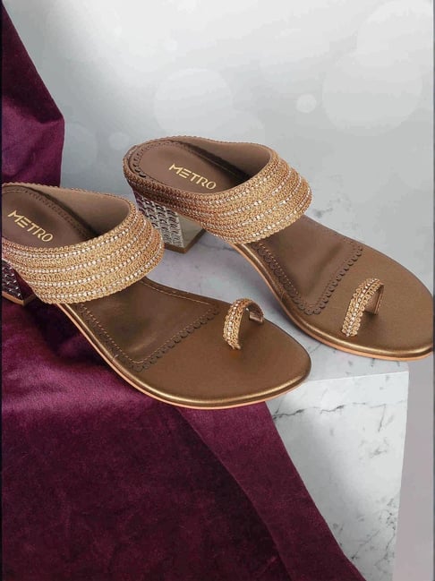 Metro Women's Antique Gold Toe Ring Sandals