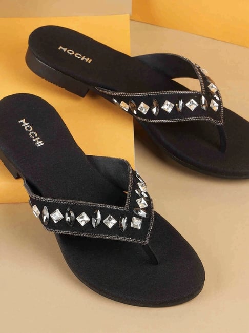 Mochi Women's Black Thong Sandals