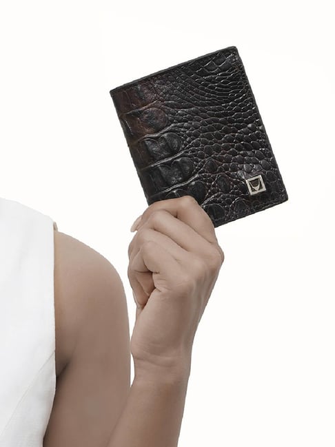 Hidesign Drak Brown Casual Leather Bi-Fold Wallet for Women-picture-39