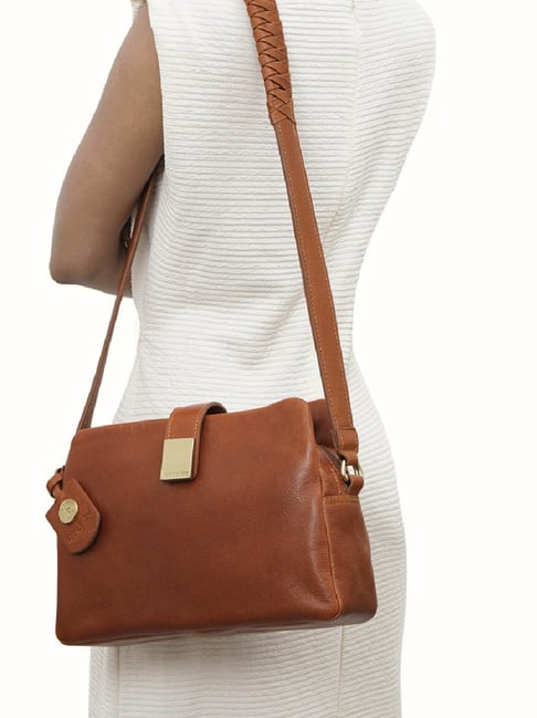 Hidesign Amber Solid Medium Sling Handbag