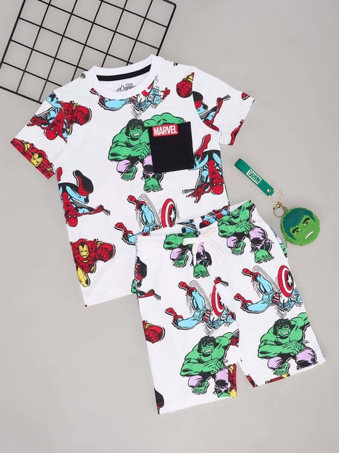 Pantaloons Junior Boys Bright White Cotton Printed Clothing Sets