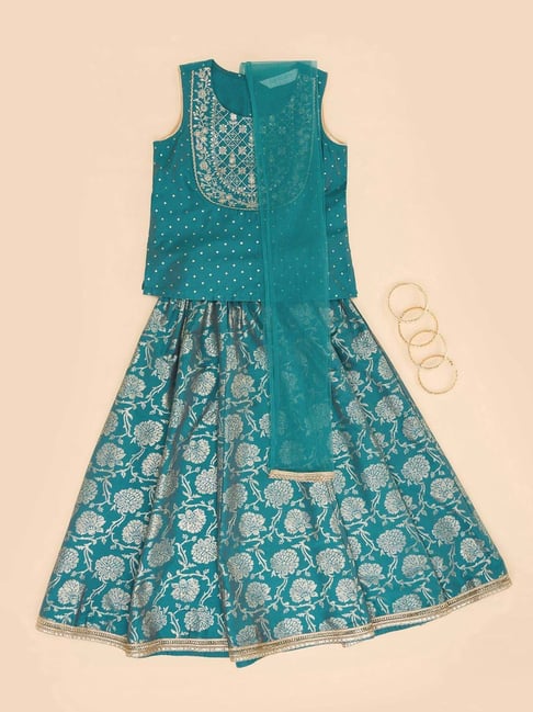 Akkriti by Pantaloons Girls Deep Lake Floral Lehenga Cholis-picture-16