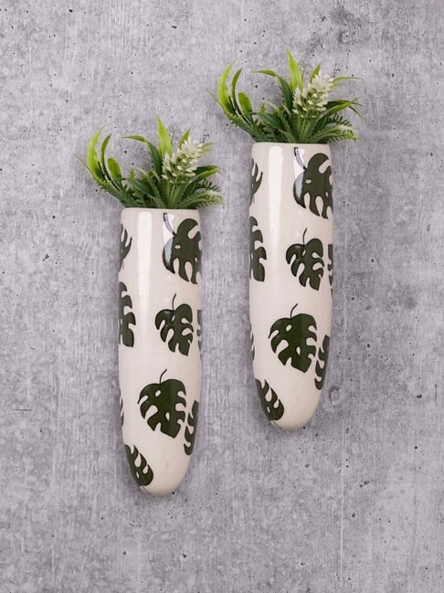 VarEesha White & Black Ceramic Leaves Wall Planters - Set of 2