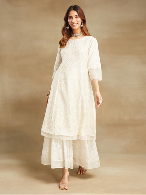 Fabindia White Cotton Silk Blend Slim Fit Embroidery Kurta Set