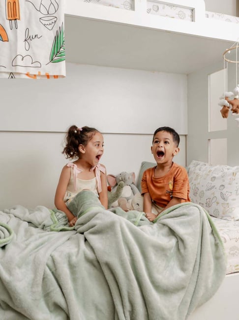 Haus & Kinder Green Polyester 450 GSM Kids Blanket