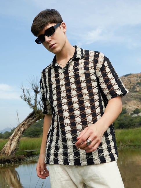 cahoot Campus Sutra Black & White Cotton Regular Fit Striped Polo T-Shirt-picture-44