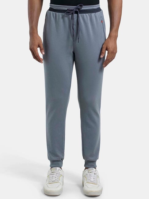 Buy Jockey Grey Regular Fit Solid Mid Rise Joggers AM05 for Men