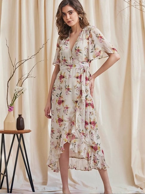 Boutique Dresses White Knee Length Wrap Dress B77 White Leiliani