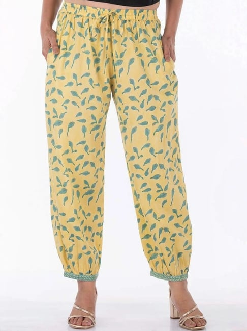 Dharan Blossom Dogri Yellow Pants-picture-33
