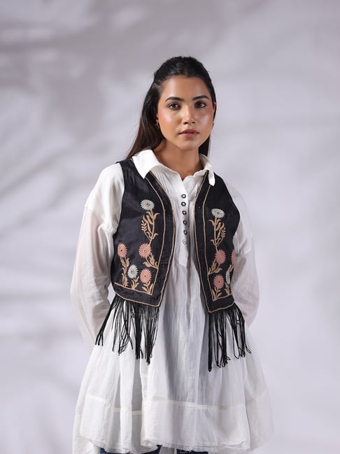 Nyaro Black Embroidered Jacket