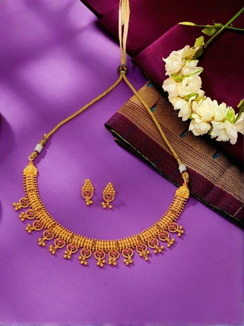 P.N.Gadgil Jewellers Gilded Crimson Yellow Gold Short Necklace For Women